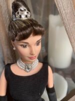 Audrey Hepburn Dressed - Image 3
